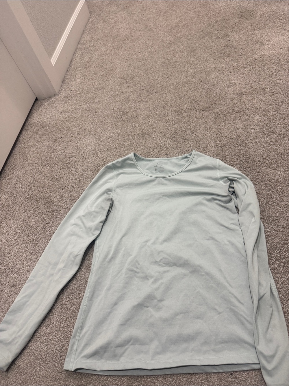 Nike Women's Long-Sleeve Crewneck Tee - Light Sage